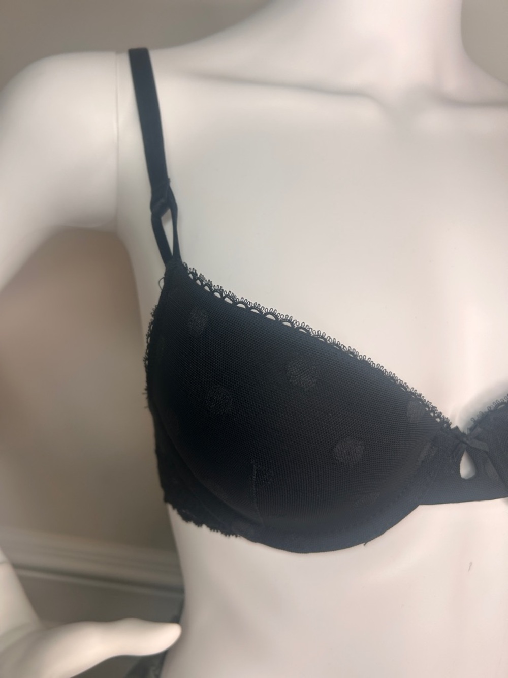 Victoria’s Secret Lined Demi Polka Dot Bra 32B, Black - Picture 2 of 9
